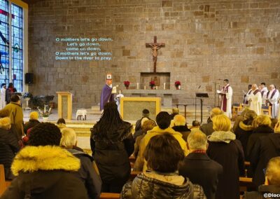 20221211_consecration-autel-eglise-saint-françois (2)