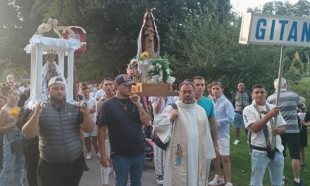 66ème pélerinage national des gens du voyage à Lourdes